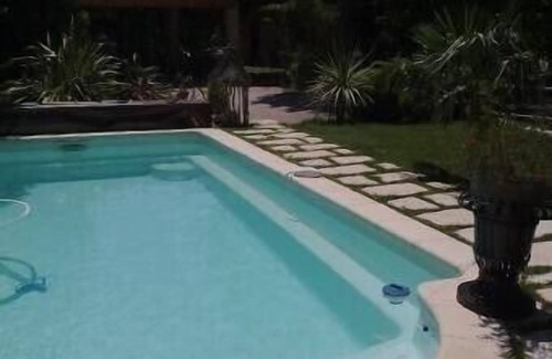 Robion House | Petit Mas In Campaign