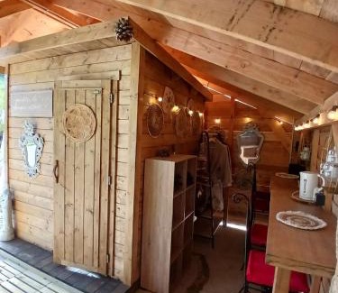 Laussonne Apartment | Petit studio isolé en pleine forêt, bain norvégien et sauna