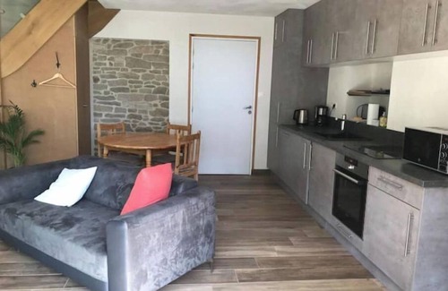 Locoal-Mendon House | Petite Maison Piscine et Vue sur la mer - Grange EST