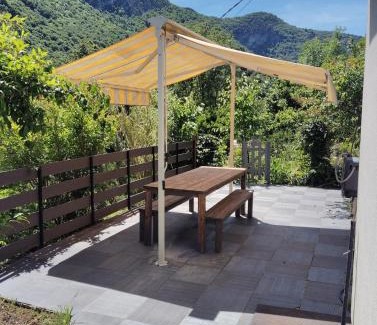 Thoirette Ski Chalet | petite maison sans vis a vis