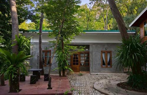 Uthai Thani House | Phawaeng Resort พะแวงรีสอร์ท