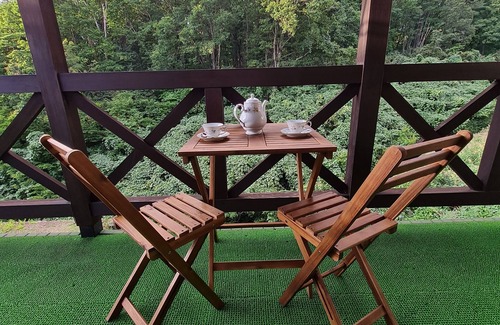 Myoko Ski Chalet | Phoenix Lodge Myoko - located close to ski resorts & includes daily transfers