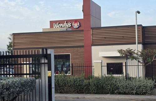 Caribbean Estates House | Phoenix Rising Superb bungalow with AC in Portmore - 2 bedrooms