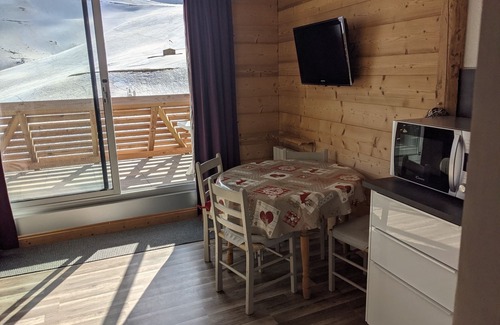 Piau Engaly Apartment | Piau Engaly studio 5 places south terrace, facing tracks