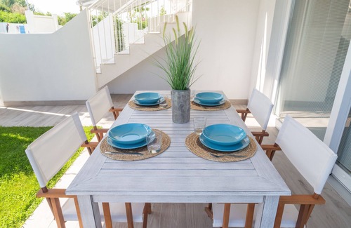 Faro Apartment | PIAZZA NEMBER MARINA PONENTE WITH PRIVATE GARDEN