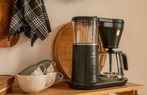 Plassi Apartment | Picasso - One Bedroom Apartment, Sleeps 3