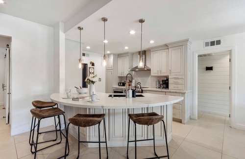 North Scottsdale House | Pickleball+SportCt+Pool+AwesomeYard!