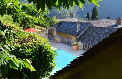 Saint-Martin-de-Lansuscle House | Picturesque family house (3 bedrooms-private pool) Nat des Cévenne Park
