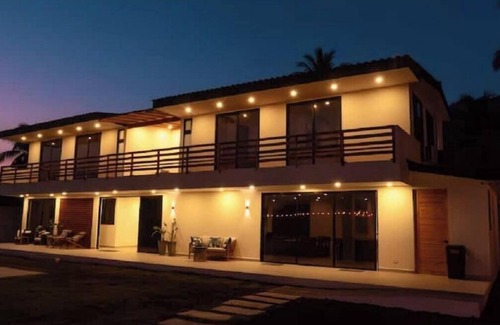 Las Piedronas Villa | Piedra Luna Azul Beach House