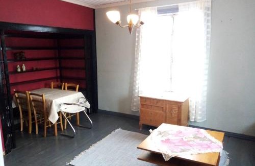 Tampere Apartment | Pieni asunto 60m2 vanhassa puukerrostalossa Pispalassa