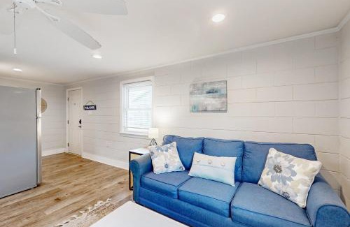 Kure Beach Apartment | Pier View Cottage Unit 5