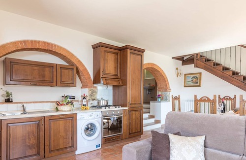 Pieve a Presciano Villa | PIEVE-POGGIO CASE - POGGIO CASE