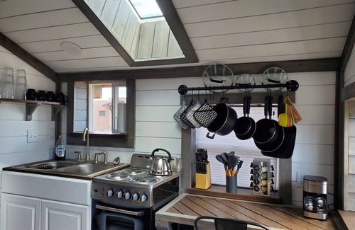 Woodland Park House | Pikes Peak Views: One Block to Downtown