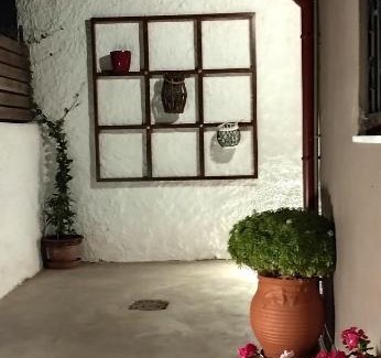 Markopoulon Apartment | Pikinas Studios near ATH airport