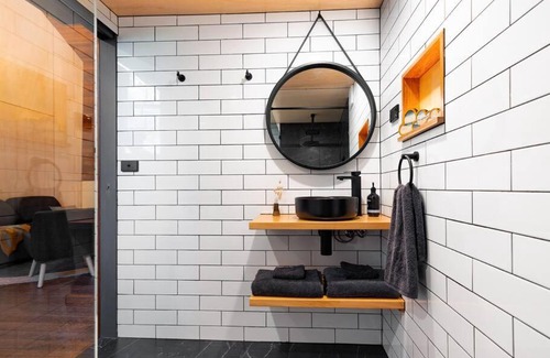 Derby Apartment | Pilgrim Blue, Derby - Two charming apartments in the heart of Derby