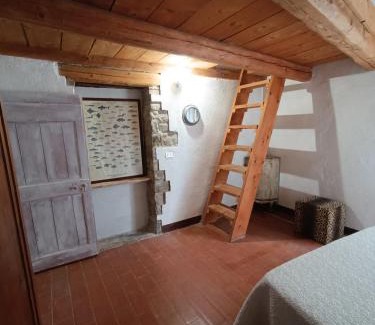 Mengara House | Pilgrim Rooms