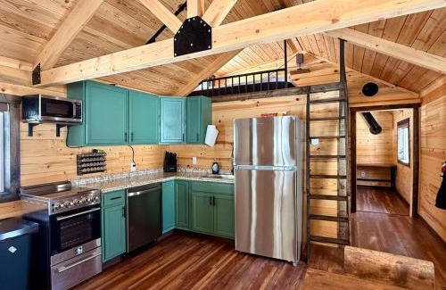 Silver Gate House | Pilot Peak Cabin