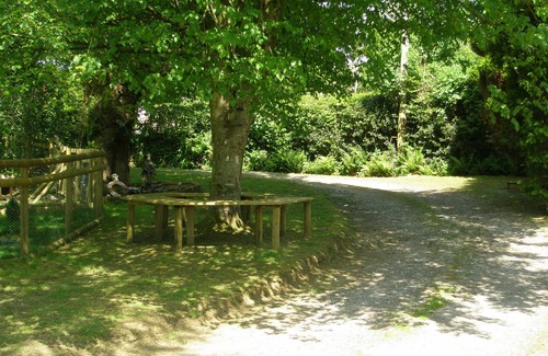 Pontyclun Cabin | PINETREE LODGE, LLWYNAU FARM, LLANTRISANT 12 MILES FROM CARDIFF. CF72 8LP. RCT