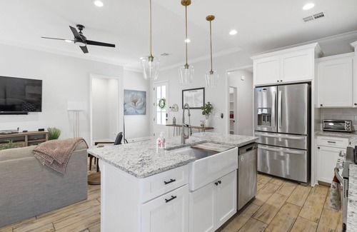 Claiborne House | Piney Cove Retreat - West Monroe