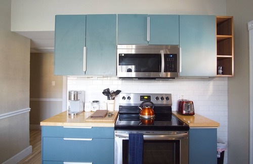 Coral Harbour Apartment | Pink Coral Getaway 2Br King Bed