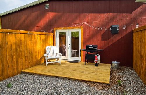 Del Norte Apartment | Pioneer Ridge