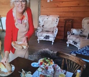 Onstwedde Bed & Breakfast | Pipowagen Elsebein Groningen Westerwolde unieke ligging met eigen tuin en vrij uitzicht over veld naar natuurgebied