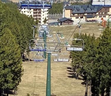 La Coma I la Pedra Apartment | Piso en el port del comte