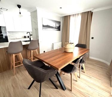 Isla Apartment | Piso Playa de Los Barcos