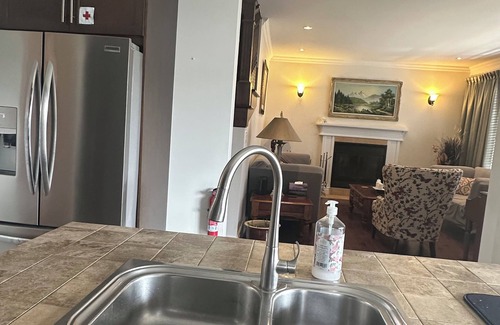 Saint-Bruno-de-Montarville House | Place to stay in St Bruno