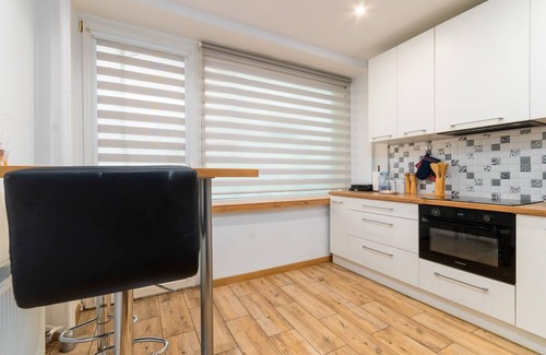 Srodmiescie Apartment | Plac Grunwaldzki Inviting Apartment