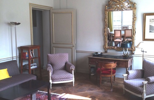 Vivienne Apartment | PLACE VENDÔME. Quiet 2 BR 2 BA air conditionned. Former luxury hotel *
