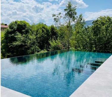 Faistenau Apartment | place2be - with infinity pool