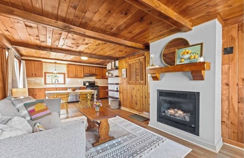 Malletts Bay Cabin | Plan your next Vermont getaway to Little Red Cabin!