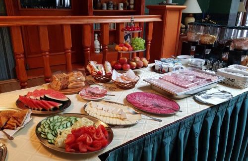 Sarvar Hotel | Platán Hotel