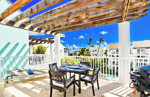 El Cortecito Condo | Playa Turquesa 1 BDR Penthouse + Loft-Ocean View - Sleeps 4 Direct Beach Access