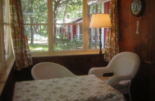 South Chatham Cottage | Pleasant Forest Shores #1 S. Chatham: Classic Swedish 'Stuga' style near beach