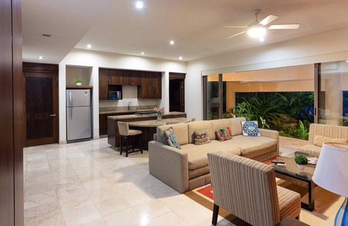 South Shore Hotel Area Villa | Please Inquire Before Booking – Luxury Villa