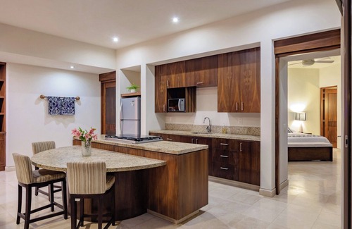 South Shore Hotel Area Villa | Please Inquire Before Booking – Luxury Villa