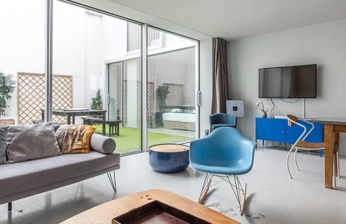 Quartier du Petit-Montrouge Apartment | Plum Guide - Dame Brune