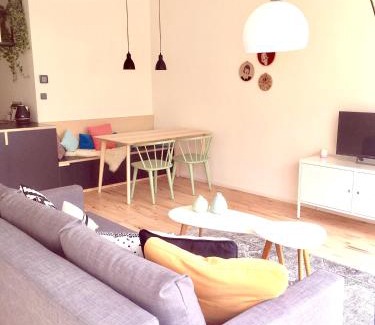 Schipperskwartier Apartment | PM87- Modern stylish home