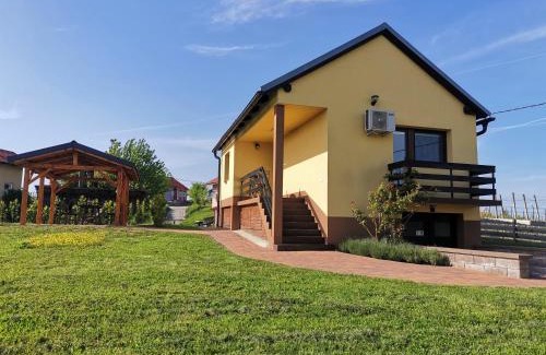 Ormoz House | Počitniška hiša Pavlek