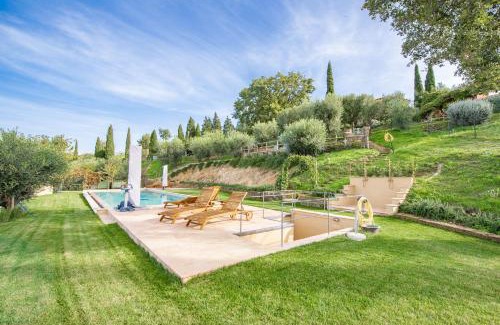 Pancole Villa | PODERE TORRICELLE 69B Pancole Gr, seaview infinity pool, jacuzzi, sauna, exclusive villa with 2 bedrooms for 4 - If you total 5 or 6 people there is an independent suite in main villa with private ensuite bathroom, kitchenette and garden dining area