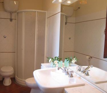 Vada House | Podere Vallescaia - Agriturismo Bella Valle