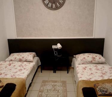 Piotrkow Trybunalski House | Pokoje "u Romana"