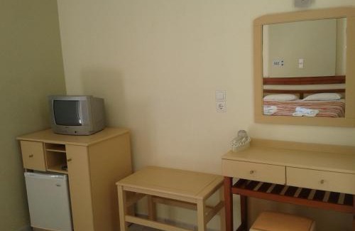 Polirizos Hotel | Polyrizos Hotel