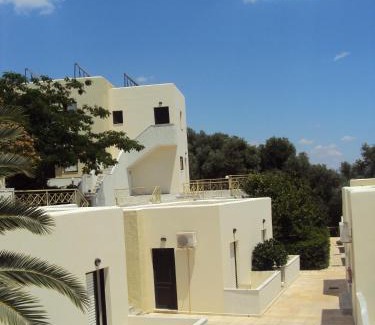 Polirizos Hotel | Polyrizos Hotel