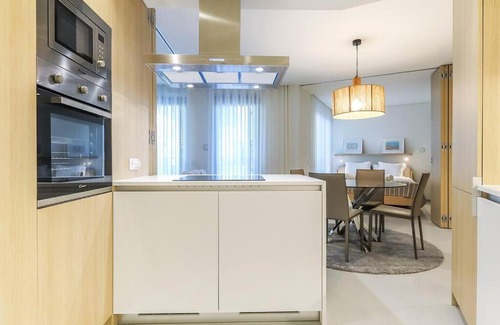 Lisbon Old Town Apartment | Pombal Central Contemporary Apt AC Elevator