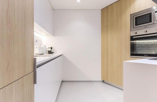 Lisbon Old Town Apartment | Pombal Central Contemporary Apt AC Elevator