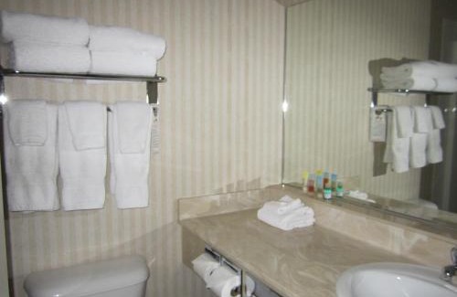 Dawson Creek Hotel | Pomeroy Inn and Suites Dawson Creek