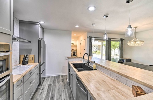 Bermuda Dunes Condo | Pool Access: Pet-Friendly Bermuda Dunes Condo